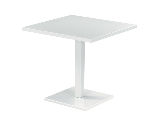 Round_Tables_enlarge_01