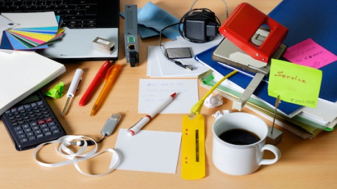 messy-desk